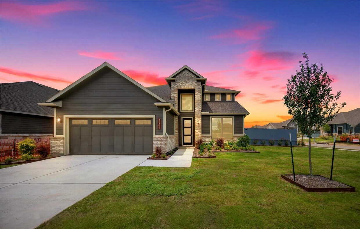 Foto principal - 32402 Clouser Crawdad Ct