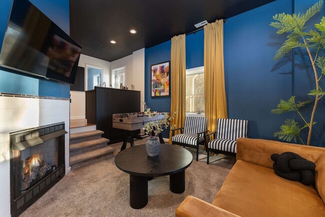 Building Photo - 585 Granny Lewis Ln