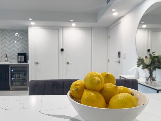 Foto del edificio - 3546 S Ocean Blvd