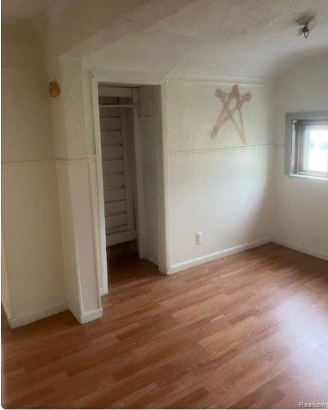 Building Photo - 15871 Fairmount Dr