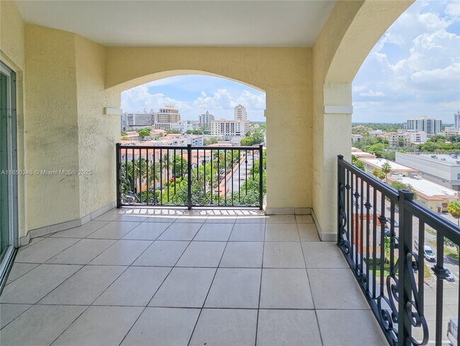 Foto del edificio - 1627 SW 37th Ave