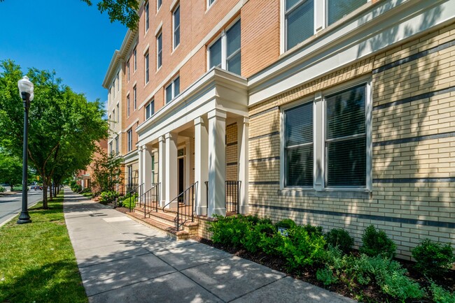 Front of Condo - 2209 Richmond Hwy