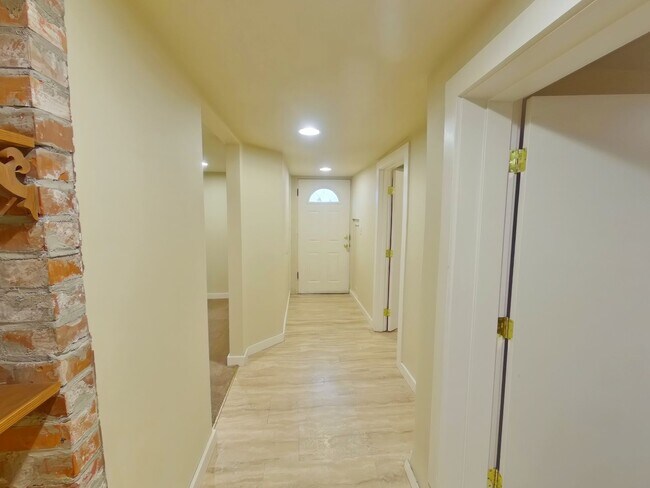 Foto del edificio - 962 NW Van Buren Ave