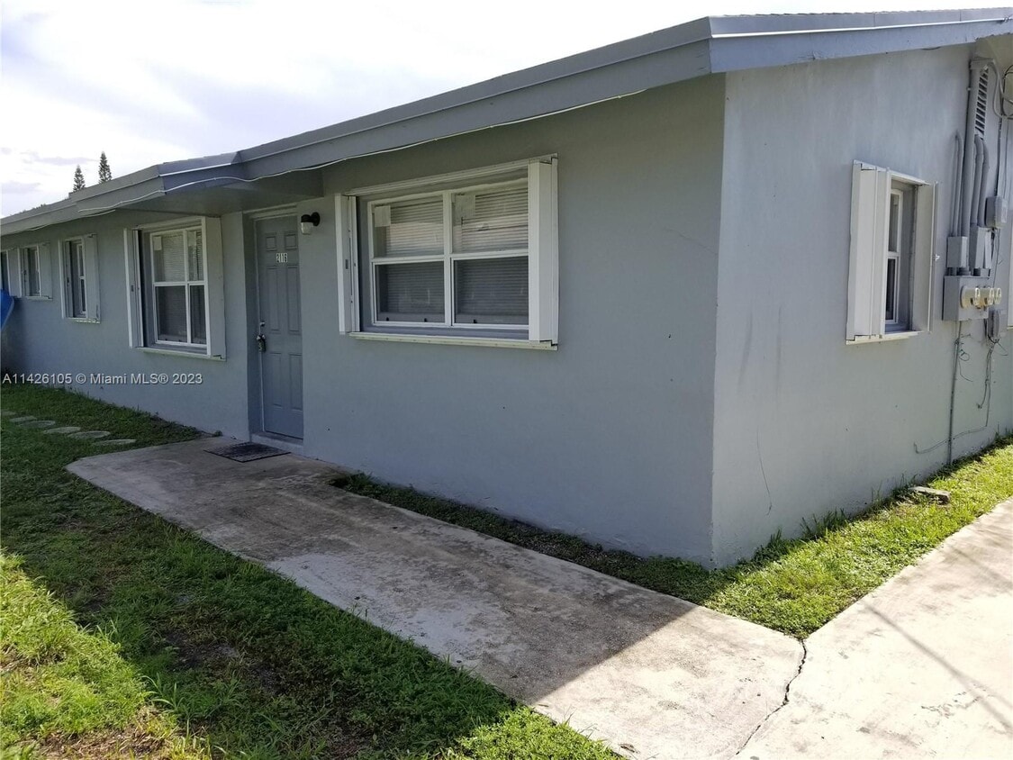 2116 Liberty St Unit 2116, Hollywood, FL 33020 Room for Rent in