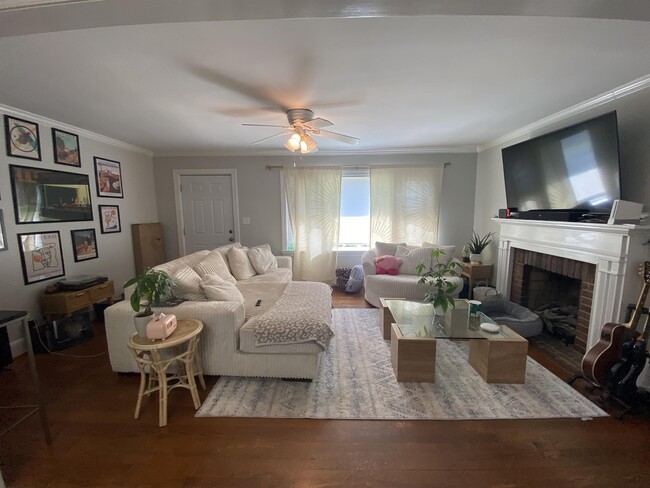 Photo - 112 Belmont Dr House