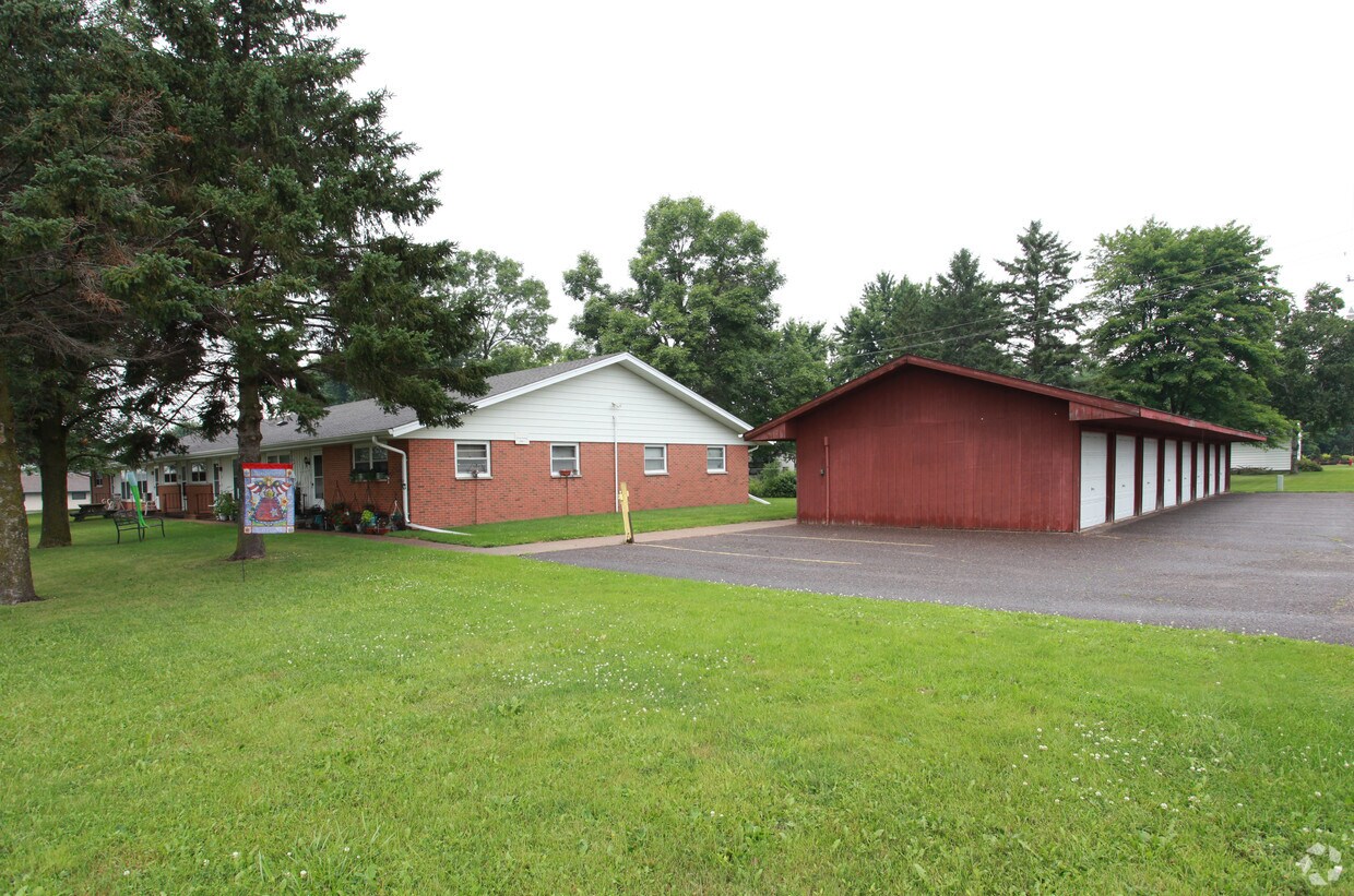 Building Photo - 850 Locust St