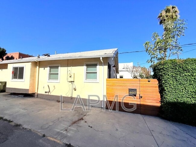 Building Photo - 4447 Lockwood Ave