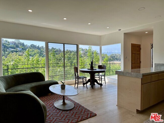 Foto del edificio - 1811 Fanning St