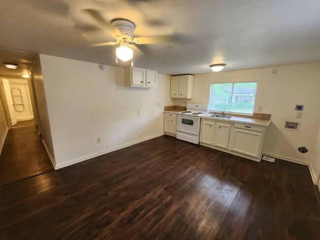 Foto del edificio - 4513 Atkins St