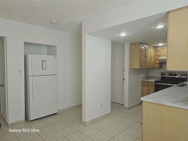 Building Photo - 1000 S Semoran Blvd