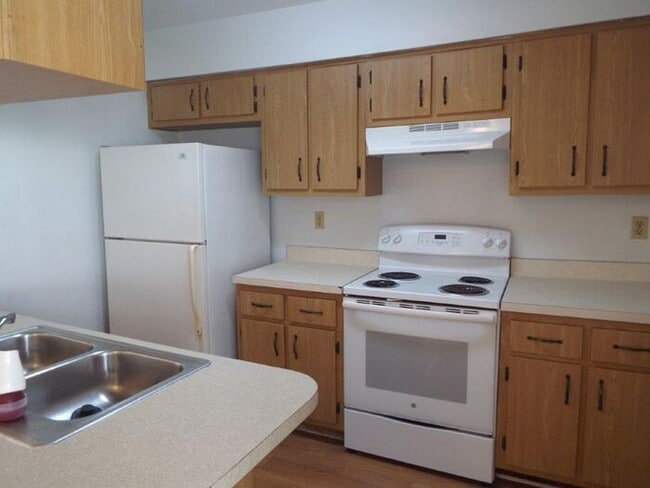 Building Photo - Duplex in Poinciana