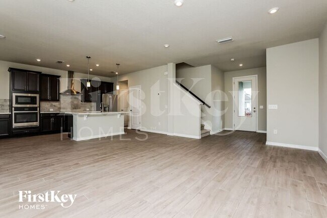 Building Photo - 2898 Gipper Cir