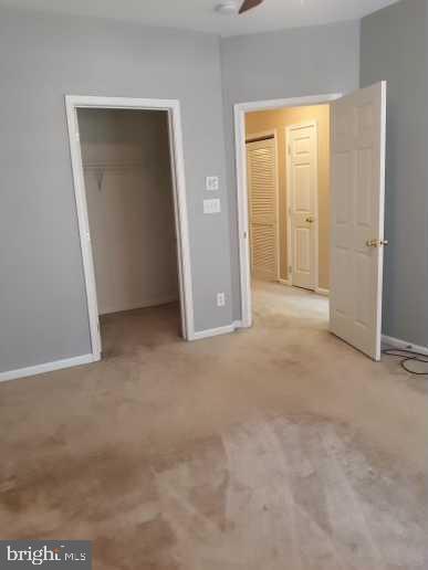 Building Photo - 9 River Ln