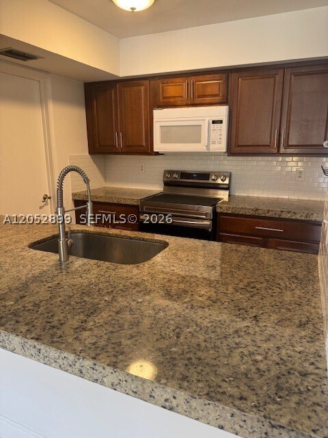 Foto del edificio - 280 W Park Dr