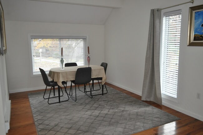 Building Photo - 29 Crocus Ln