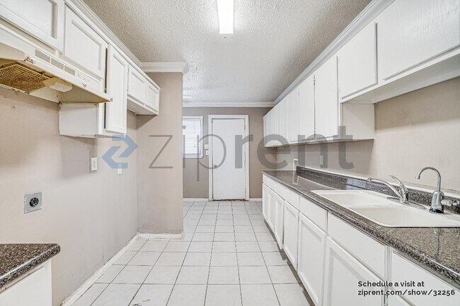 Foto del edificio - 3117 Lincoln Ave