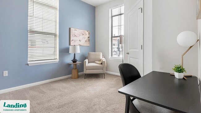 Building Photo - 4050 W Pine Blvd