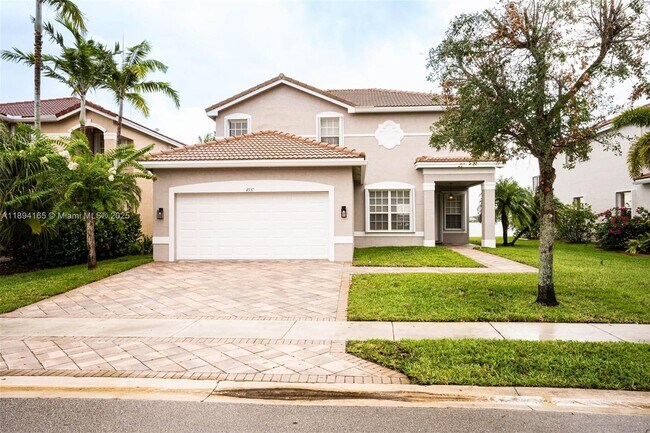 Foto del edificio - 4537 SW 183rd Ave