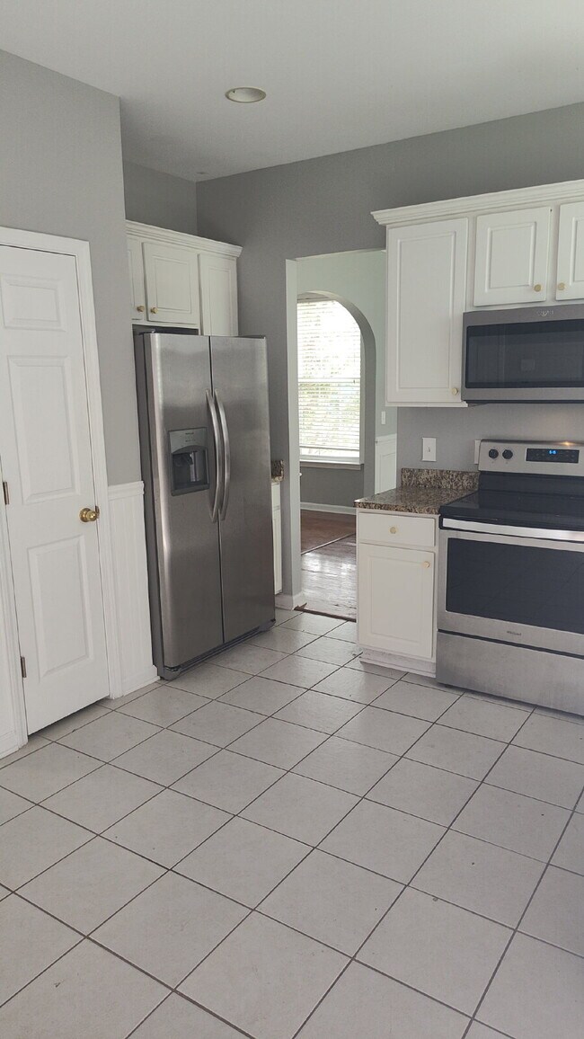 Building Photo - Two Story Home in a Gated Neighborhood