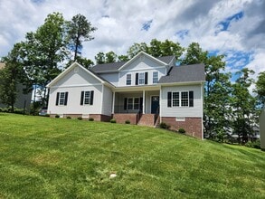 Building Photo - 9018 Mahogany Dr