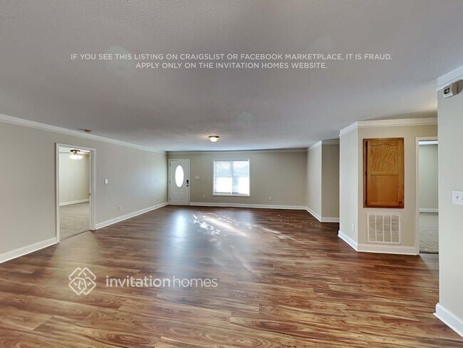 Foto del edificio - 5311 Oaktree Dr