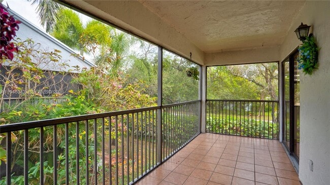 Foto del edificio - 905 N Franklin Ave