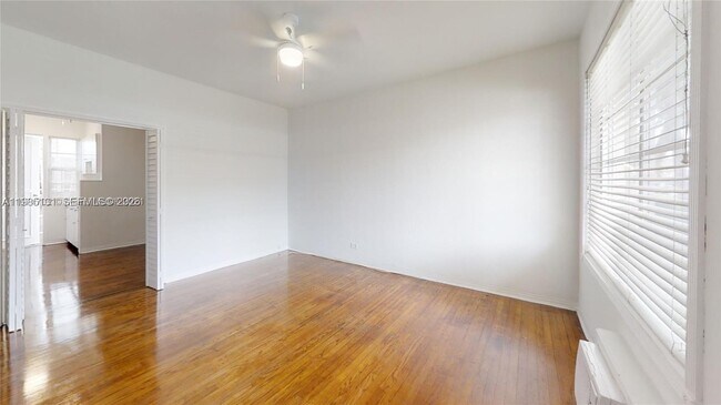 Foto del edificio - 639 12th St