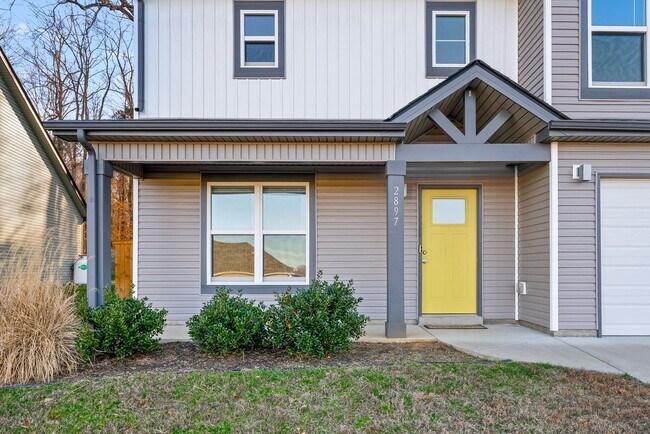 Foto del edificio - Pet Friendly Four Bedroom!