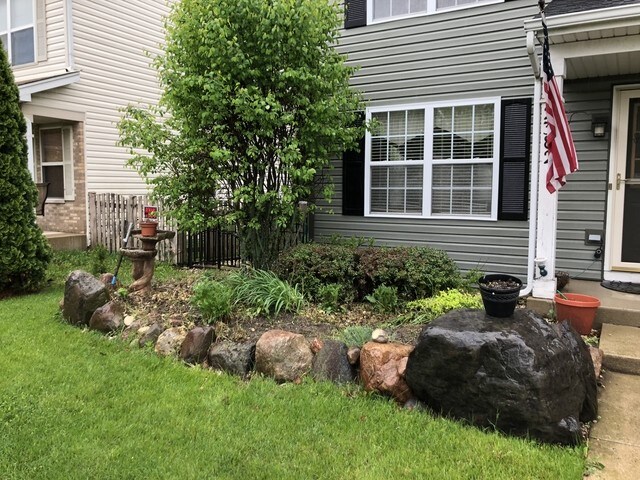 Building Photo - 2382 Iroquois Ln