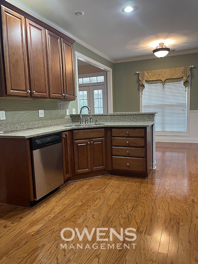 Building Photo - 929 Brenau Point Dr