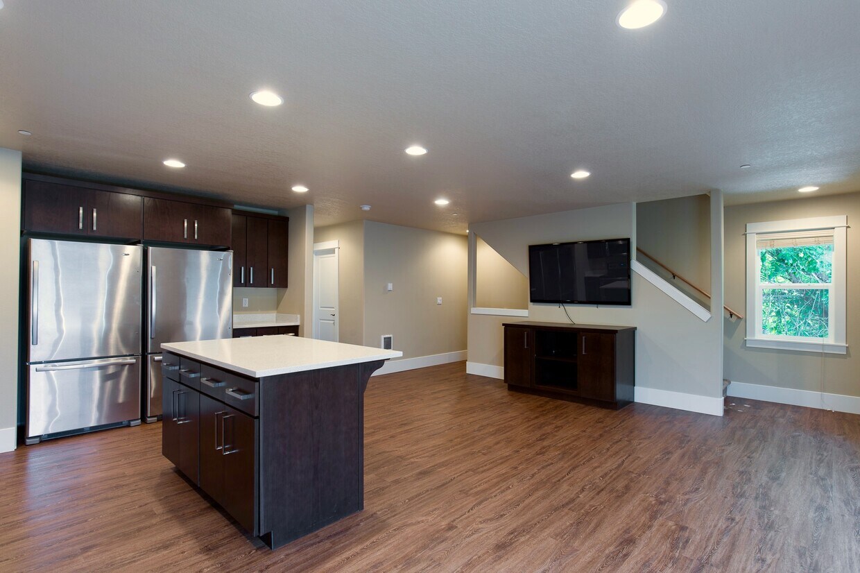 Foto principal - 915 SW 10th St
