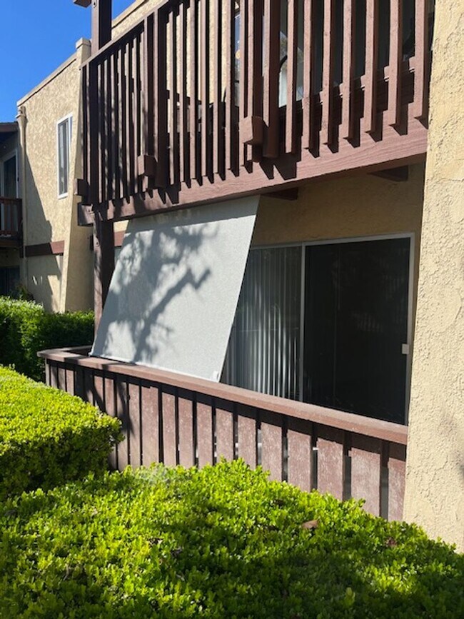 Foto del edificio - 1000 W MacArthur Blvd