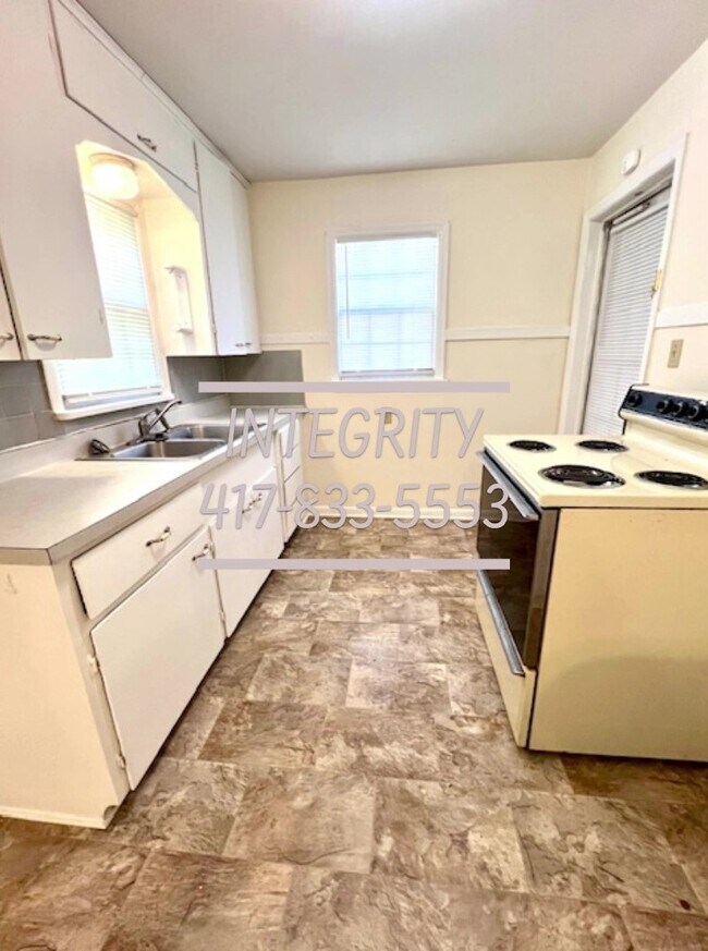 Foto del edificio - 1628 E McDaniel St