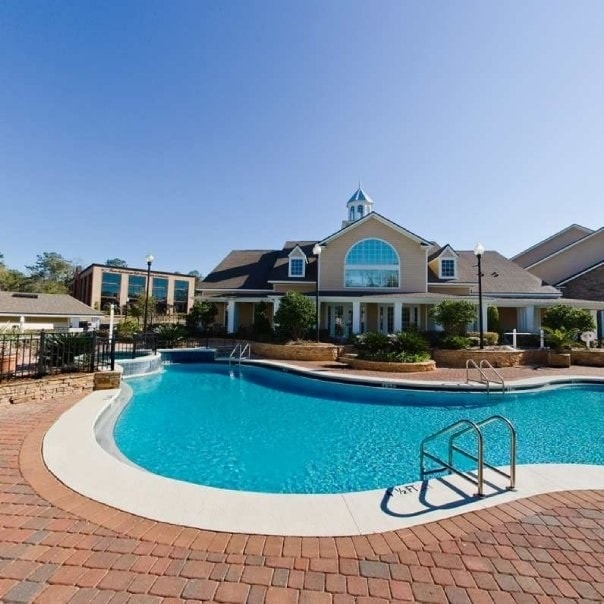 Building Photo - 2801 Chancellorsville Dr