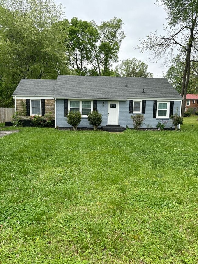 Building Photo - 135 N Meadow Dr