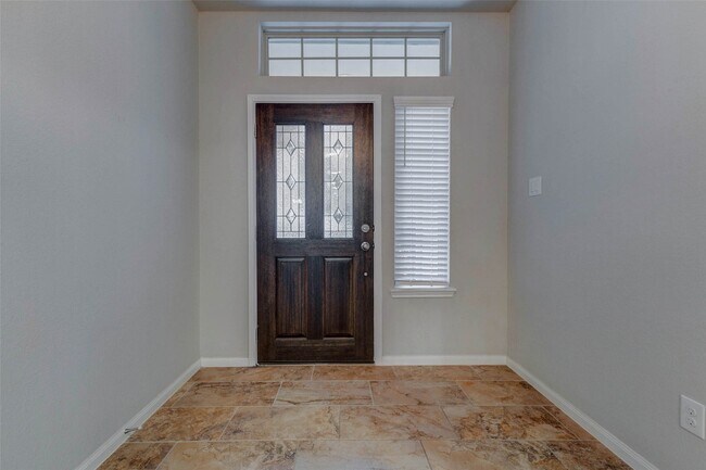 Foto del edificio - 3811 Springcrest Ln