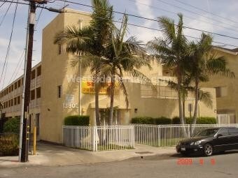 Foto principal - 13802 Cerise Ave