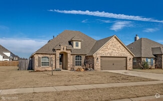 Building Photo - 604 Labarre Ln