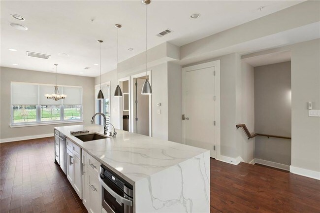 Foto del edificio - 4060 Spring Valley Rd