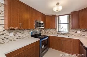 Building Photo - 18181 NE 31st Ct
