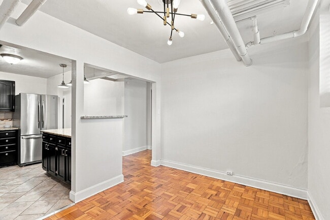 Building Photo - 1,795.95, 2-bedroom, 1-bathroom Updated in Great Denver Location!