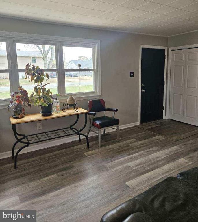 Building Photo - 185 Edge Ave