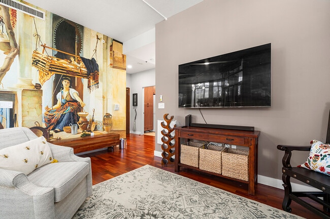 Foto del edificio - 686 Kettner Blvd