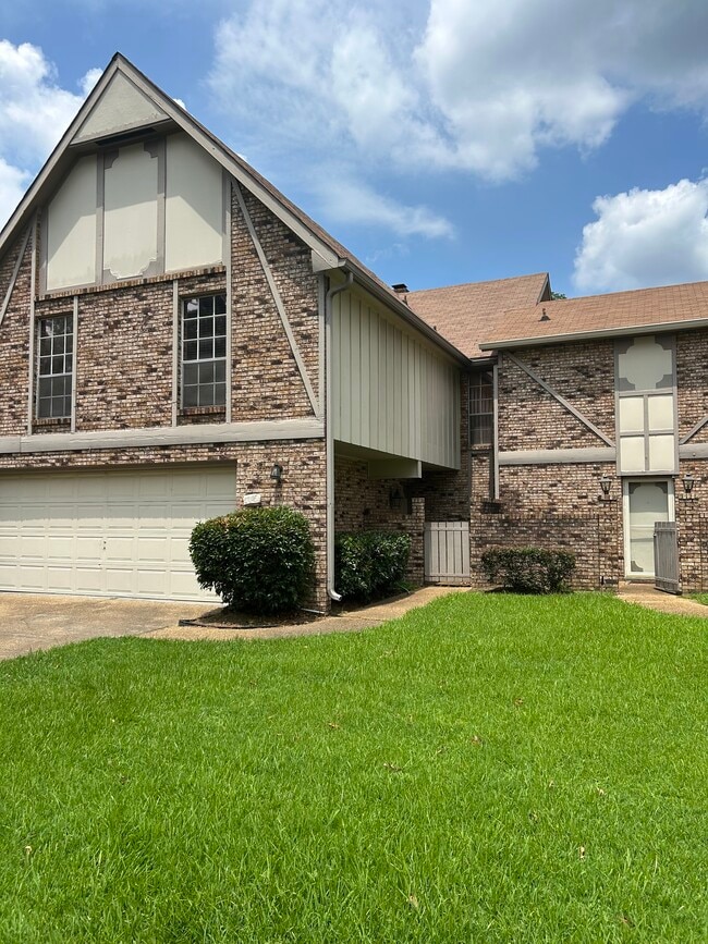 Building Photo - 37 Timber Ridge Dr