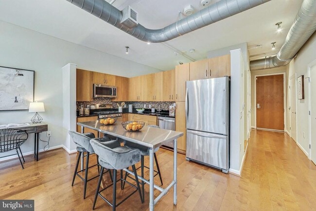 Foto del edificio - 811 4th St NW