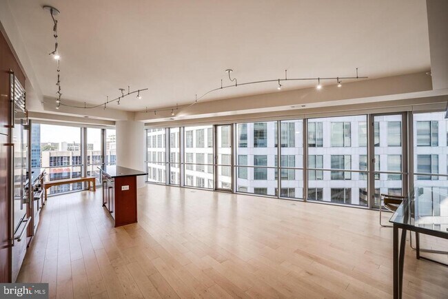 Foto del edificio - 1111 19th St N