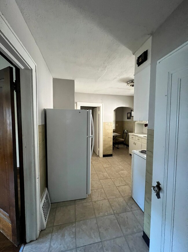 Foto del edificio - 420 Grace Ave