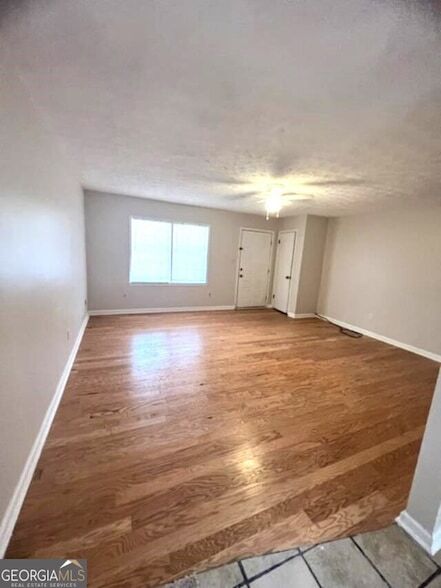 Foto del edificio - 2339 Shire Ct