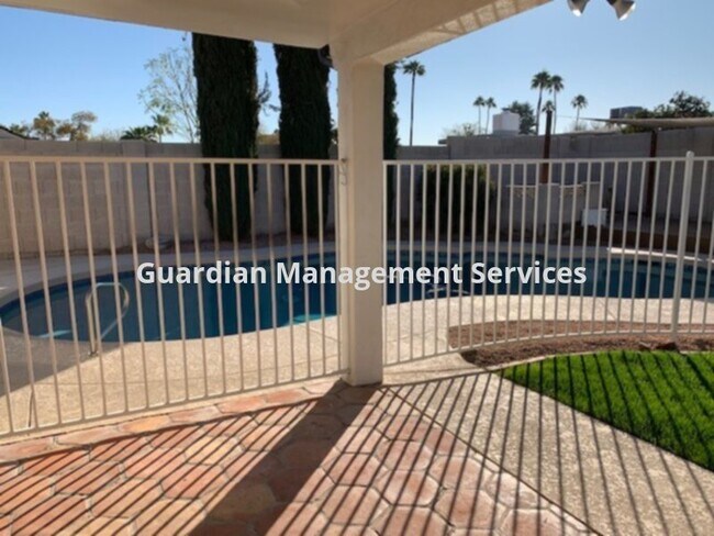 Building Photo - 4149 E Cochise Rd