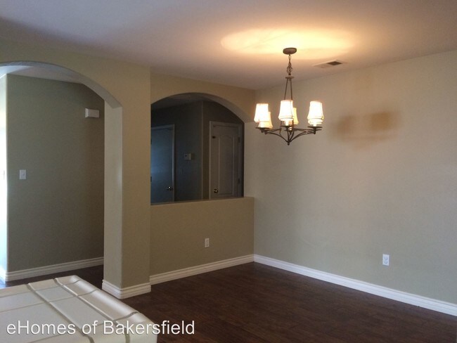 Building Photo - 5915 Foss Ridge Ct